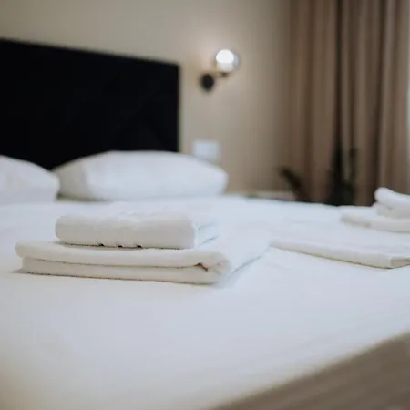 2br In Walk To Piata Centrala Appartement Chişinǎu
