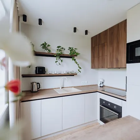 2br In Walk To Piata Centrala * Chişinǎu